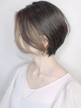 モリオフロムロンドン 原宿本店(morio from London) 【モリオ原宿】ショートボブ前髪なしインナーカラーベージュ