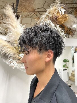 エスアイ(S.i) メンズツイストパーマ［五条駅/京都駅/七条駅/四条駅/烏丸駅］