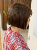 前下がり/刈上げ/ミニボブ/小顔/ベージュブラウン/丸み/40代50代