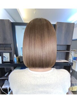 アールサロンプラスキャスパ 自由が丘(Rrsalon+CASPA) 肩に付かず首元がスッキリ見える顎下2cmボブ×髪質改善Tr