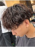 波巻きパーマセンターパートツイストパーマメンズマッシュパーマ