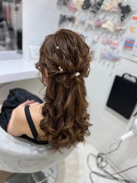 ジューシーティーティー(JUICY tt) ハーフアップ