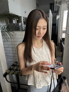 ログ オモテサンドウ(L.O.G OMOTESANDO) ウルフ：ロングレイヤーカットウルフカットマッシュウルフ20代