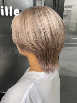 ミル 今治(1003 mille IMABALI) イルミナカラー/イヤリングカラー/ベージュカラー/ウルフヘア