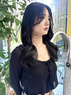 シティ(CITY) 韓国風レイヤーカット 顔まわりカット おくれ毛 ブルーブラック