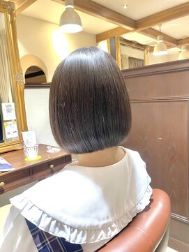 アドラーブル 女池店(adorable) 【顎ラインボブ】【10代20代30代】