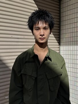 ヒュージ 三軒茶屋(huge) ニュアンスパーマ/眉毛カット/スパイキーショート