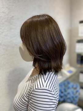 アルバサンス(albasanz) 小顔/ウルフ/ミディアム/レイヤー/大人/学割/10代/20代/30代