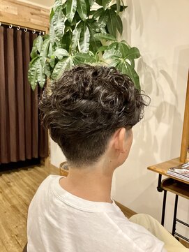 ヒュッゲ コロイコ(Hygge Coroico) メンズ　パーマスタイル