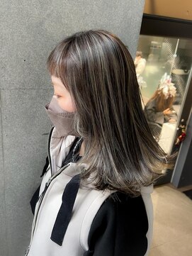 ステラバイケンジ 藤沢(STELLA by KENJE) 白髪ぼかし細めハイライト30代40代50代【藤沢　藤沢駅】