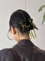 オーラ(ora)&nbsp;さりげない差がつくリボンツインヘア