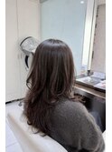 自然な立体感のくびれロング