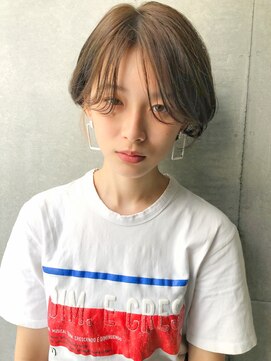 サンド 表参道(sand) 丸みとくびれのショート