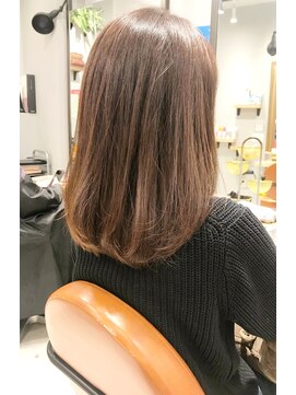 ミッシェル アフロート(michelle afloat) 小顔,ツヤ,トップふんわり,動き,収まり,モテ髪のCカーブカット