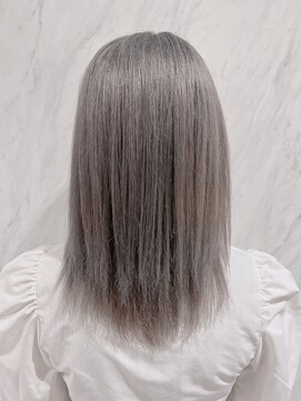 リー 京橋(Lee) 店長今里☆やっぱり人気のグレー☆