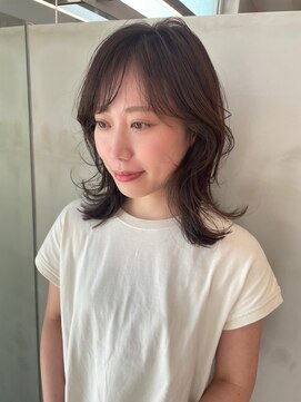 ガリカ 博多(Gallica) レイヤーたっぷりゆるふわミディ×斜めシースルーバング