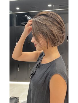 ハルキミナトジャパン センダイ(HARUKI MINATO japan SENDAI) 夏のかきあげボブ