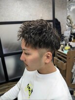 ティーズ バーバー T's BARBER 2ブロック+ツイストパーマ