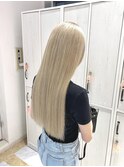 ☆Lee梅田茶屋町☆ cream white / ブリーチ2回～