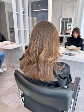 アールヘアーデザイン 藤が丘(r hair design) ゆるふわロングベージュカラーブリーチしない透明感カラー