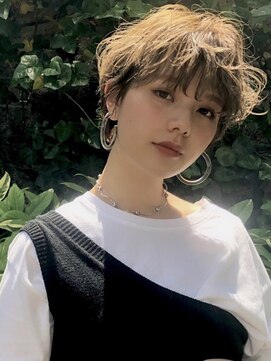 ディフィー(Defi) ゆるふわパーマショート【大阪 京橋】