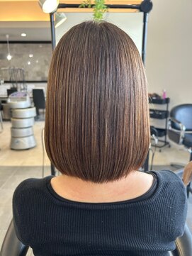 クララ バイ マニスオブヘアー(CLALA by Manis of hair) ショコラベージュ/艶髪/ストレートミディアム