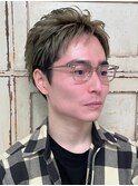 メンズショート × ブリーチカラー × オリーブベージュ