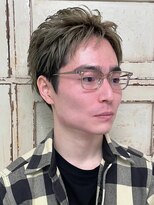 ロリム(RorriM)&nbsp;メンズショート × ブリーチカラー × オリーブベージュ