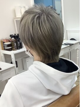 グラスペディア(graspedia) ハイトーン/ブリーチ/シルバーグレー/グレージュ/派手髪/個性的