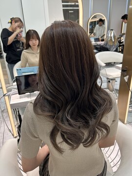 ロンドルピナス 小倉(Lond Lupinus) 縮毛矯正・ストレート/くびれヘア/ハイライトカラー/北九州/小倉