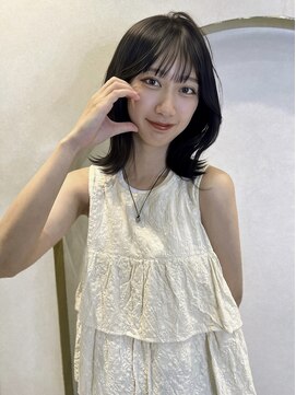 ミラ(MIRA) 韓国ヘア/くびれヘア/レイヤーカット/顔まわりカット/髪質改善