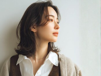 【髪質改善トリートメント&縮毛矯正】　Lien　横須賀中央店 の写真/《白髪が気になり始めた方にも◎》白髪染めで楽しめる明るいカラーが人気♪白髪ぼかしハイライトもお任せ♪