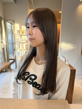 マイン(mine) グレージュカラー　グレーカラー　ベージュカラー　ロング