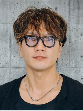 オールデイハローズ 草津店(ALL DAY HELLO'S) メンズ大人の遊び感あるウェーブセンターパート♯29滋賀草津