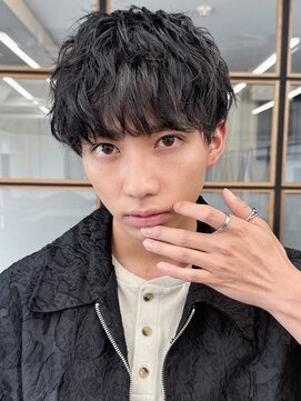スタートウキョウ 渋谷(STAR TOKYO) 20代シャドウパーマ◎波巻き無造作マッシュ×小顔メンズカット