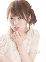 と和×美髪クリニック 巣鴨店&nbsp;直曲線美の　色っぽさで　編み込みの魅力に開眼　巣鴨店