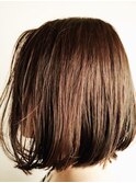 切りっぱなしボブスタイル