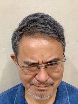 グレイスフル バーバープラチナム 六本木店(Graceful Barber platinum) シルバーアッシュオシャレビジネスマンショート<理容室>