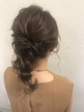 ファム(fam) ポニー風編みおろし