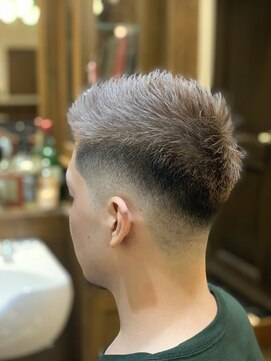 ヒロギンザバーバーショップ 神楽坂店(HIRO GINZA BARBER SHOP) ☆ペールホワイトアッシュベリーショート