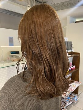 アクアオモテサンドウ(ACQUA omotesando) △ブリーチなしミルクティーベージュニュアンスカラーロングヘア