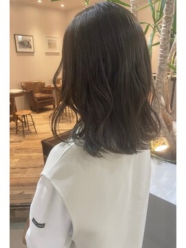 ロロネー 梅田(Lolonois) 【Lolonois梅田】　グレージュカラー　馬越露莉