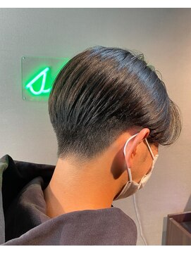 スキル(SKILL) キレイなバックスタイル