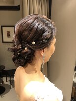 むぎ&nbsp;ゆるふわシニヨンスタイル