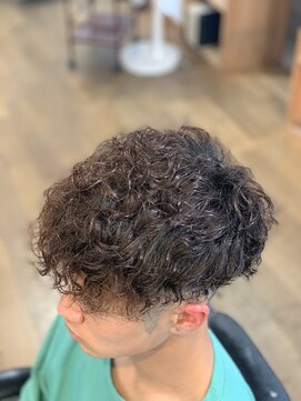 カットスタジオ フタバ(CUT STUDIO FUTABA) ◆スペインカール