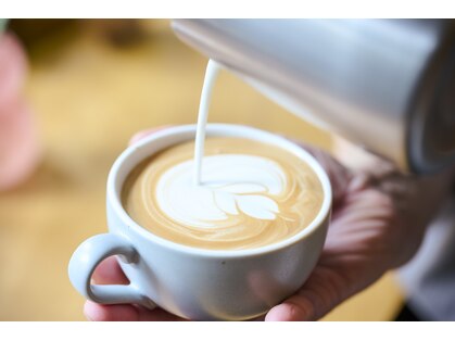 スタンド バイ ヘアー アンド コーヒー 恵比寿(STAND By HAIR ＆ Coffee)の写真