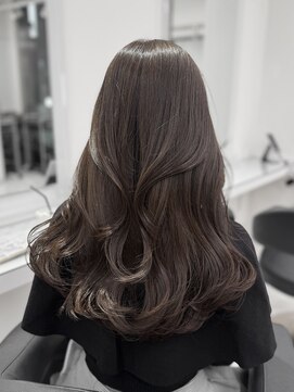 シー 池袋(SHE) ナチュラルグレージュ