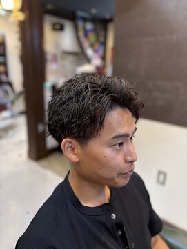 バーバー アカダマ ツイストスパイラルパーマ