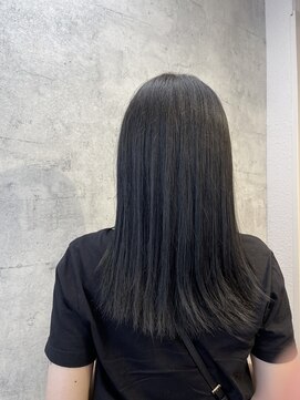 アフィナー 上大岡(Afinar) 光に透ける透明感ブルーブラック