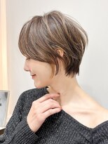 ロンド メリー 大宮(Lond merry)&nbsp;丸みショートボブ/レイヤー/20代30代40代50代/顔周りカット